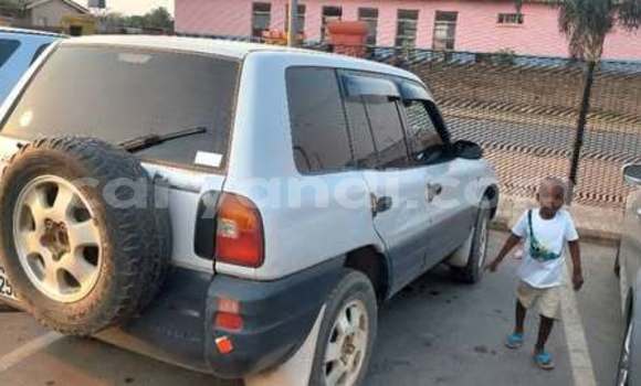 Acheter Occasion Voiture Toyota RAV4 Autre à Lusaka, Zambie Acheter Occasion Voiture Toyota RAV4 Autre à Lusaka, Zambie