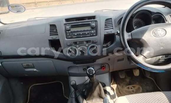 Tenga Tsaru Toyota Hilux Zvimwe Mota in Lusaka in Zambia Tenga Tsaru Toyota Hilux Zvimwe Mota in Lusaka in Zambia