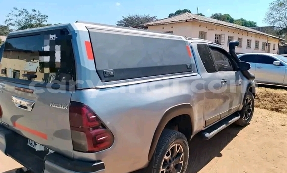 Tenga Tsaru Toyota Hilux Zvimwe Mota in Choma in Southern Tenga Tsaru Toyota Hilux Zvimwe Mota in Choma in Southern