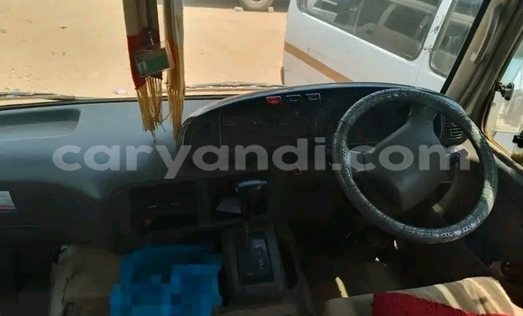 Tenga Tsaru Toyota Coaster Zvimwe Mota in Chipata in Zambia Tenga Tsaru Toyota Coaster Zvimwe Mota in Chipata in Zambia