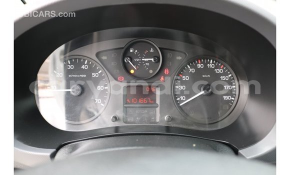 Buy Import Peugeot Partner White Car in Import - Dubai in Zambia