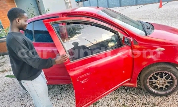 Acheter Occasion Voiture Toyota Vitz Rouge à Chipata, Zambie