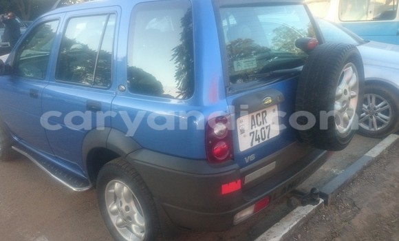 Buy Used Land Rover Defender Blue Car in Chingola in Zambia Buy Used Land Rover Defender Blue Car in Chingola in Zambia