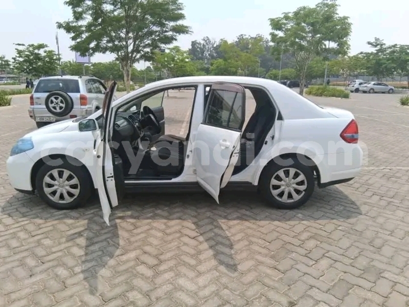 Big with watermark nissan tiida zambia lusaka 30271