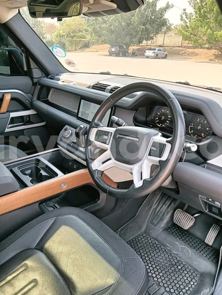 Big with watermark land rover defender zambia lusaka 30272