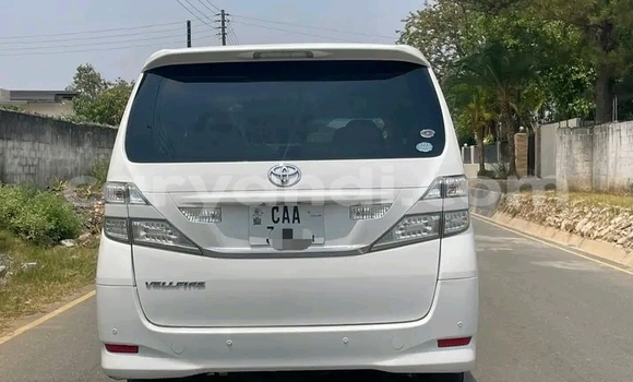 Buy Used Toyota Vellfire White Car in Lusaka in Zambia Buy Used Toyota Vellfire White Car in Lusaka in Zambia
