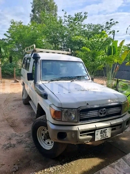 Big with watermark toyota land cruiser zambia lusaka 30290