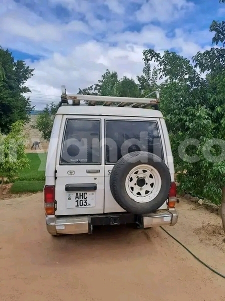 Big with watermark toyota land cruiser zambia lusaka 30290