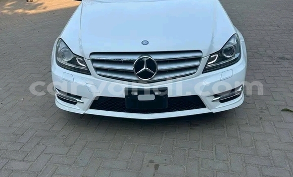 Buy Used Mercedes-Benz C-Classe White Car in Lusaka in Zambia Buy Used Mercedes-Benz C-Classe White Car in Lusaka in Zambia