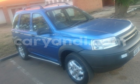 Buy Used Land Rover Defender Blue Car in Chingola in Zambia Buy Used Land Rover Defender Blue Car in Chingola in Zambia