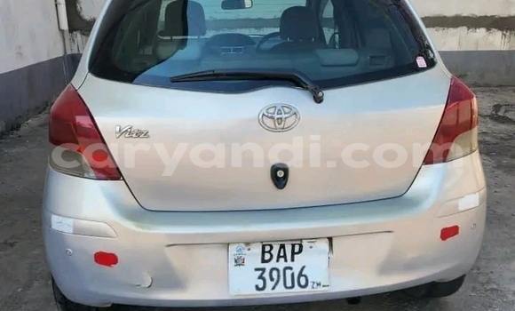 Acheter Occasion Voiture Toyota Vitz Gris à Lusaka, Zambie Acheter Occasion Voiture Toyota Vitz Gris à Lusaka, Zambie
