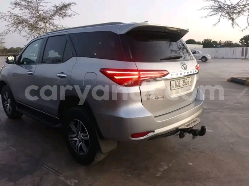 Big with watermark toyota fortuner zambia lusaka 30323