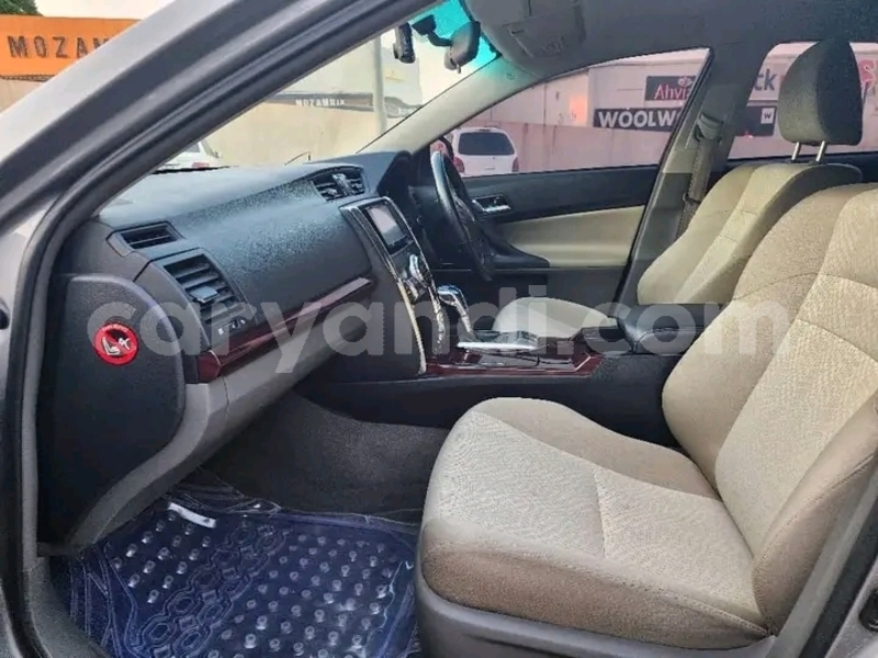 Big with watermark toyota mark x zambia lusaka 30330