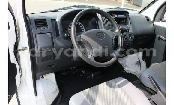 Buy Import Daihatsu Sirion White Car in Import - Dubai in Zambia