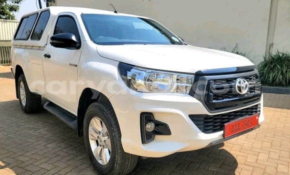 Tenga Tsaru Toyota Hilux Chena Mota in Lusaka in Zambia Tenga Tsaru Toyota Hilux Chena Mota in Lusaka in Zambia