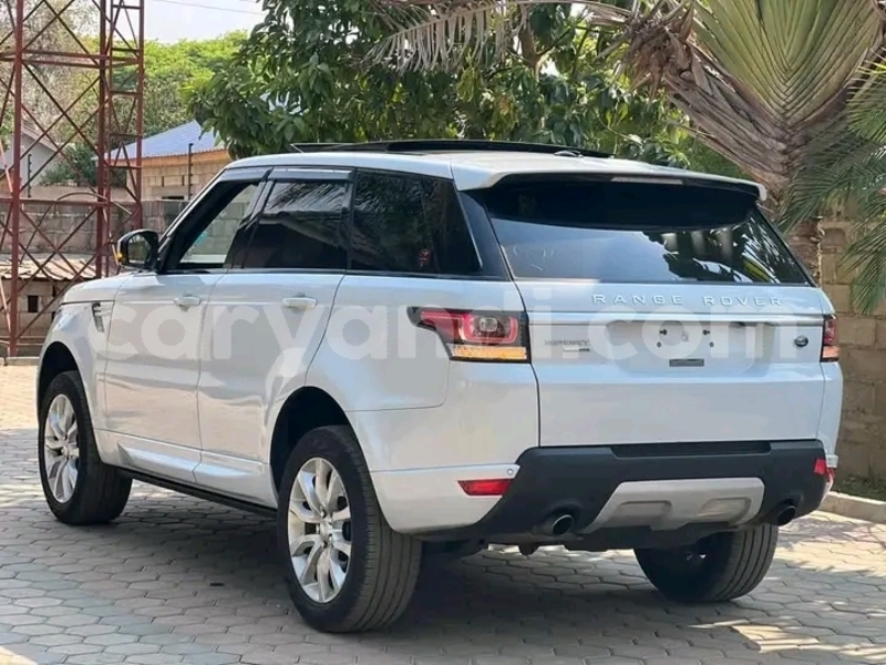 Big with watermark range rover evoque southern choma 30345