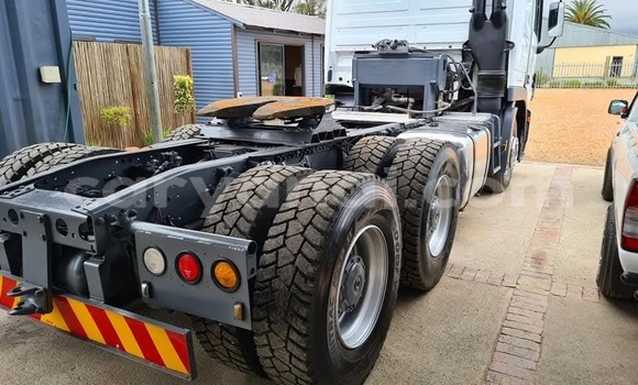 Acheter Occasion Utilitaire Mercedes–Benz 2644 Blanc à Livingstone, Zambie Acheter Occasion Utilitaire Mercedes–Benz 2644 Blanc à Livingstone, Zambie