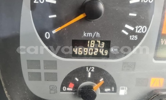 Acheter Occasion Utilitaire Mercedes–Benz 2644 Blanc à Livingstone, Zambie Acheter Occasion Utilitaire Mercedes–Benz 2644 Blanc à Livingstone, Zambie