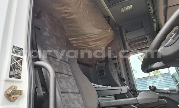 Acheter Occasion Utilitaire Mercedes–Benz 2644 Blanc à Livingstone, Zambie Acheter Occasion Utilitaire Mercedes–Benz 2644 Blanc à Livingstone, Zambie