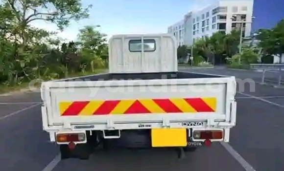 Buy Used Toyota Dyna White Truck in Lusaka in Zambia