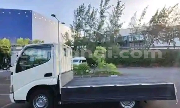 Tenga Tsaru Toyota Dyna Chena Rori in Lusaka in Zambia Tenga Tsaru Toyota Dyna Chena Rori in Lusaka in Zambia