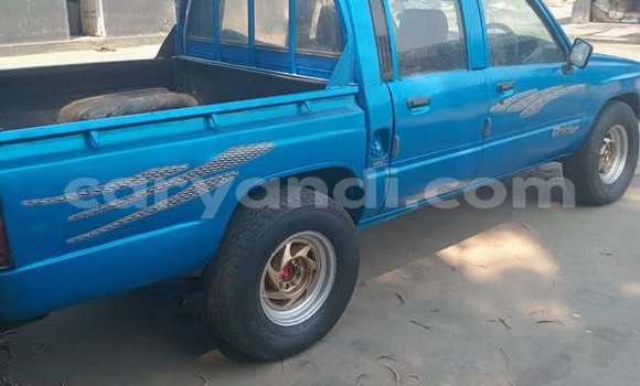 Tenga Tsaru Toyota Hilux Zvimwe Mota in Lusaka in Zambia Tenga Tsaru Toyota Hilux Zvimwe Mota in Lusaka in Zambia