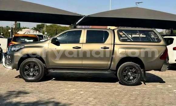 Tenga Tsaru Toyota Hilux Zvimwe Mota in Lusaka in Zambia Tenga Tsaru Toyota Hilux Zvimwe Mota in Lusaka in Zambia