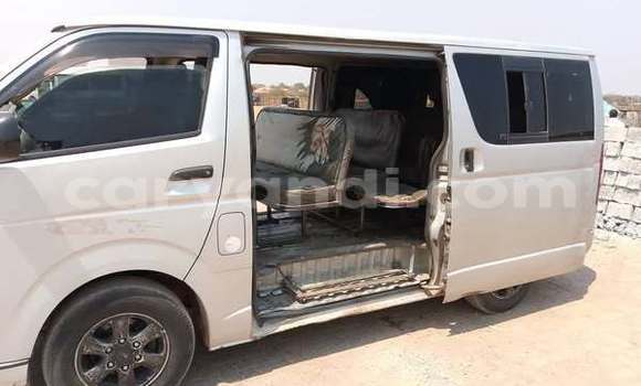 Tenga Tsaru Toyota Hiace Zvimwe Mota in Lusaka in Zambia Tenga Tsaru Toyota Hiace Zvimwe Mota in Lusaka in Zambia