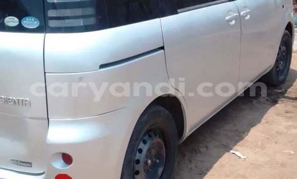 Acheter Occasion Voiture Toyota Sienta Bleu à Lusaka, Zambie Acheter Occasion Voiture Toyota Sienta Bleu à Lusaka, Zambie