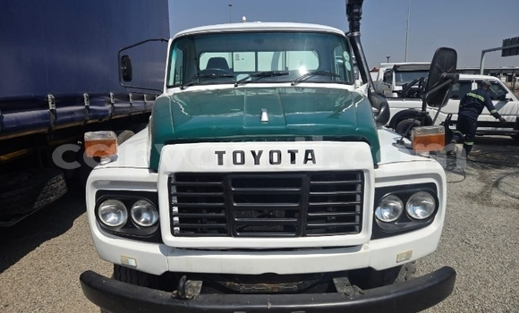 Buy Used Toyota DA White Truck in Lusaka in Zambia