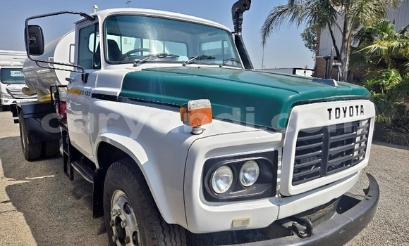 Acheter Occasion Utilitaire Toyota DA Blanc à Lusaka, Zambie Acheter Occasion Utilitaire Toyota DA Blanc à Lusaka, Zambie