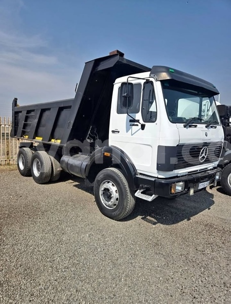 Big with watermark mercedes benz tipper zambia lusaka 30431