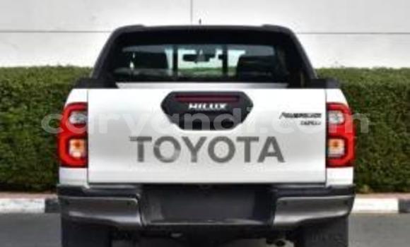 Buy Used Toyota Hilux White Car in Lusaka in Zambia Buy Used Toyota Hilux White Car in Lusaka in Zambia