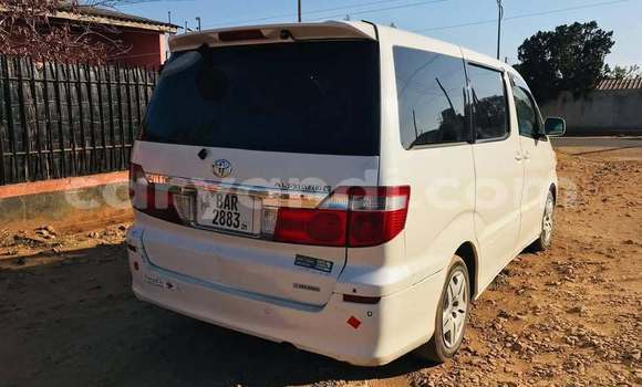 Nunua Ilio tumika Toyota Alphard Nyeupe Gari ndani ya Lusaka nchini Zambia Nunua Ilio tumika Toyota Alphard Nyeupe Gari ndani ya Lusaka nchini Zambia
