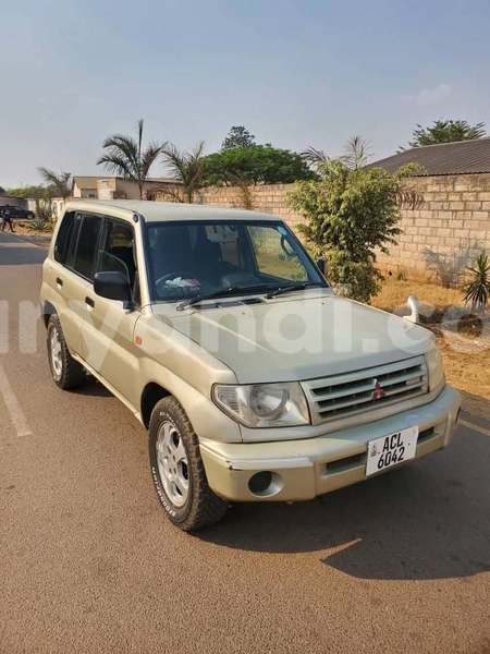 Big with watermark mitsubishi pajero io zambia lusaka 30440