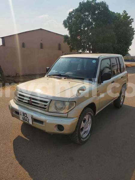 Big with watermark mitsubishi pajero io zambia lusaka 30440