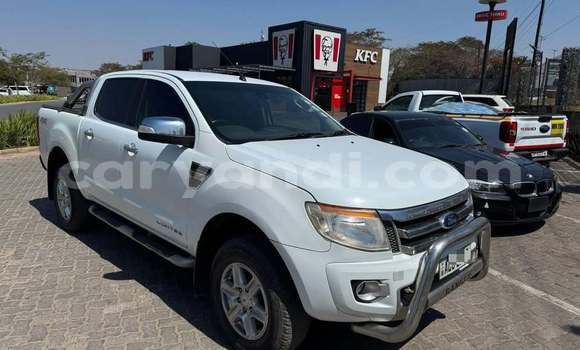 Nunua Ilio tumika Ford Ranger Nyeupe Gari ndani ya Lusaka nchini Zambia Nunua Ilio tumika Ford Ranger Nyeupe Gari ndani ya Lusaka nchini Zambia
