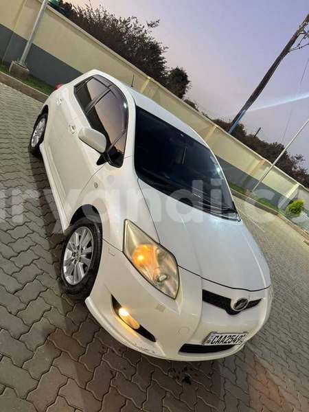 Big with watermark toyota auris zambia lusaka 30461