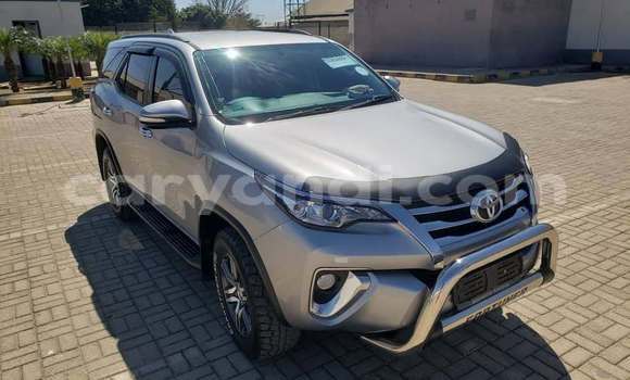 Acheter Occasion Voiture Toyota Fortuner Autre à Lusaka, Zambie Acheter Occasion Voiture Toyota Fortuner Autre à Lusaka, Zambie