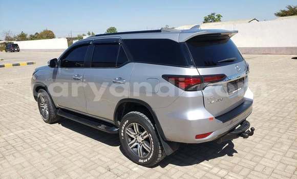 Acheter Occasion Voiture Toyota Fortuner Autre à Lusaka, Zambie Acheter Occasion Voiture Toyota Fortuner Autre à Lusaka, Zambie