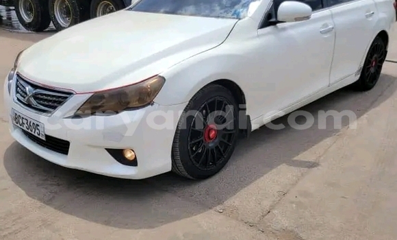 Tenga Tsaru Toyota Mark X Chena Mota in Choma in Southern Tenga Tsaru Toyota Mark X Chena Mota in Choma in Southern