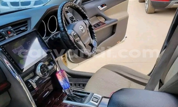 Tenga Tsaru Toyota Mark X Chena Mota in Choma in Southern Tenga Tsaru Toyota Mark X Chena Mota in Choma in Southern