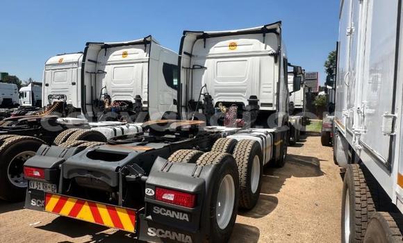 Buy Used Scania R420 White Truck in Lusaka in Zambia Buy Used Scania R420 White Truck in Lusaka in Zambia