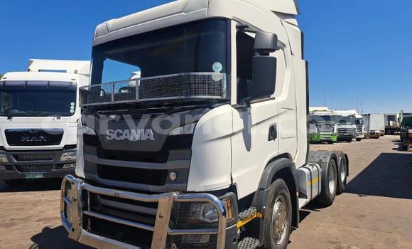 Nunua Ilio tumika Scania R420 Nyeupe Lori ndani ya Lusaka nchini Zambia Nunua Ilio tumika Scania R420 Nyeupe Lori ndani ya Lusaka nchini Zambia