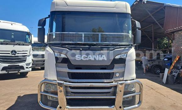 Nunua Ilio tumika Scania R420 Nyeupe Lori ndani ya Lusaka nchini Zambia Nunua Ilio tumika Scania R420 Nyeupe Lori ndani ya Lusaka nchini Zambia