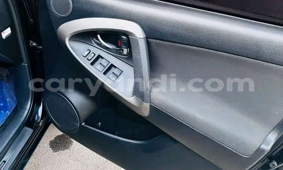 Acheter Occasion Voiture Toyota Vanguard Noir à Kitwe, Zambie Acheter Occasion Voiture Toyota Vanguard Noir à Kitwe, Zambie