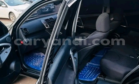 Acheter Occasion Voiture Toyota Vanguard Noir à Kitwe, Zambie Acheter Occasion Voiture Toyota Vanguard Noir à Kitwe, Zambie