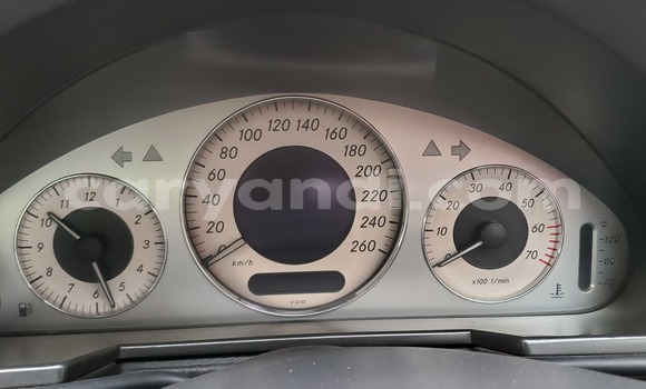 Buy Used Mercedes‒Benz E–Class Black Car in Lusaka in Zambia Buy Used Mercedes‒Benz E–Class Black Car in Lusaka in Zambia