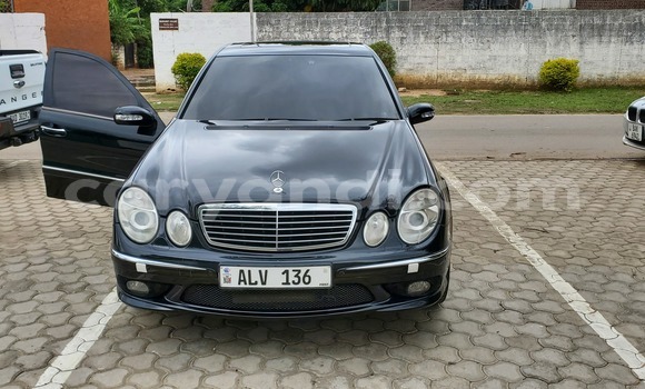 Buy Used Mercedes‒Benz E–Class Black Car in Lusaka in Zambia Buy Used Mercedes‒Benz E–Class Black Car in Lusaka in Zambia