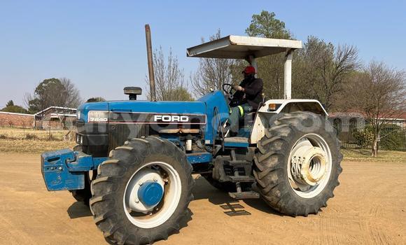 Buy Used Ford E 150 Cargo Van Blue Truck in Kitwe in Zambia